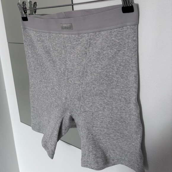 SKIMS Cotton Ribbed High Rise Boxer Shorts in Grey - Picture 3 of 10